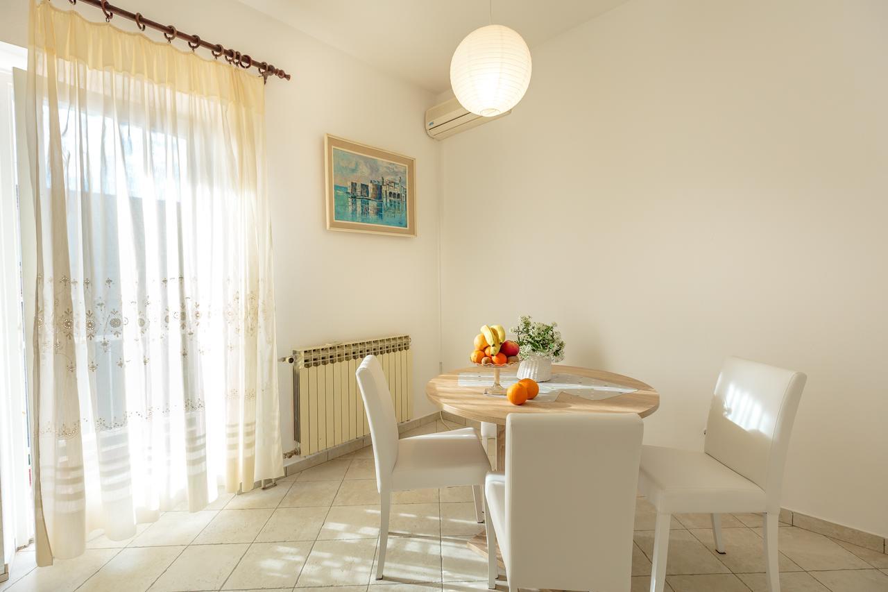 Music Apartment ดูบรอฟนิก ภายนอก รูปภาพ